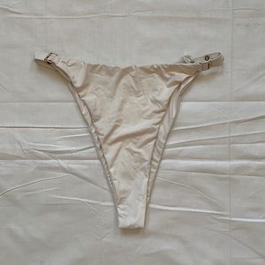 💃🏻4/$15💃🏻 High Waisted Bikini Bottom